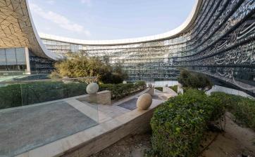 HBKU Courtyard + Arcade